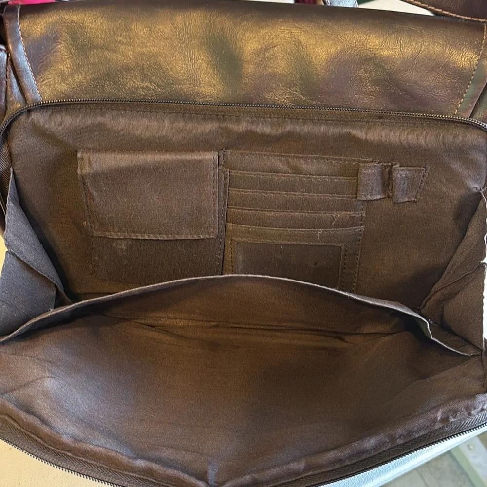 Faux leather Messenger/hand Bag
